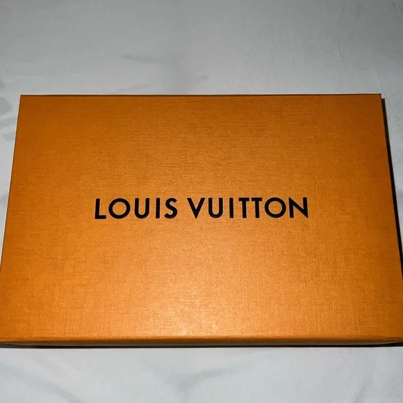 Louis Vuitton - Felicie Pochette - Picture 2 of 11